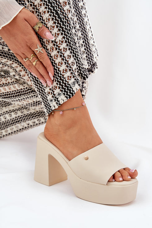 Flip-flops model 209943 Step in style