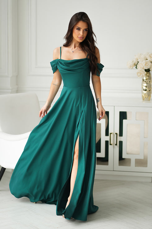 Long dress model 210724