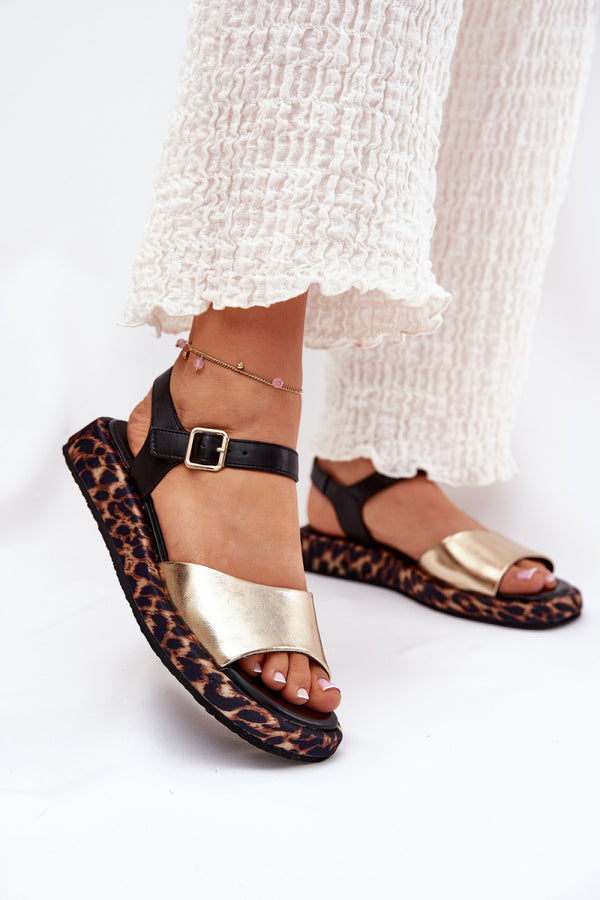 Sandals model 211366 Step in style