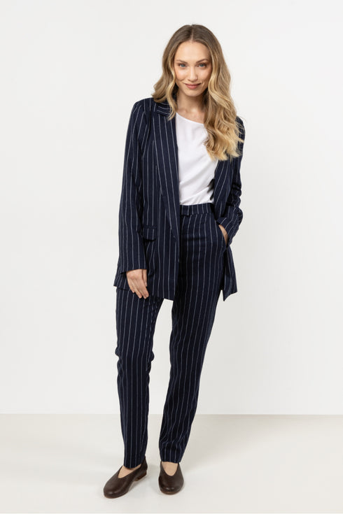 Women trousers model 212184