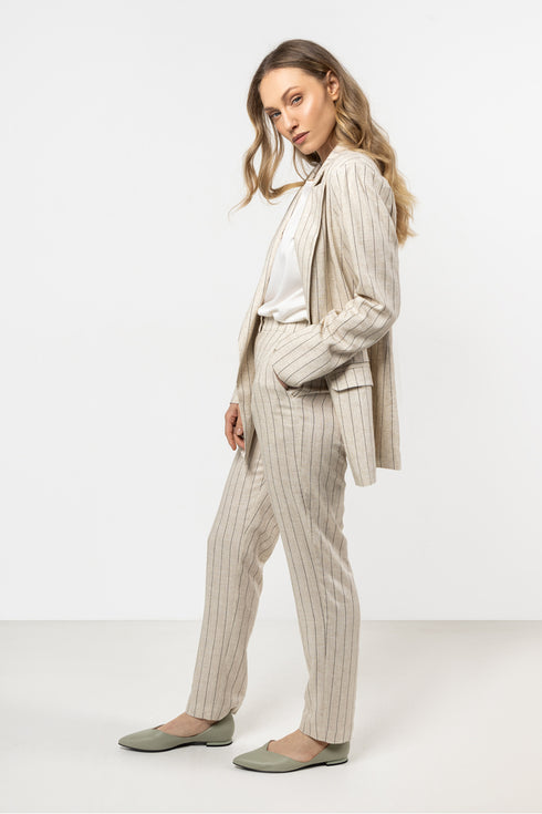 Women trousers model 212185