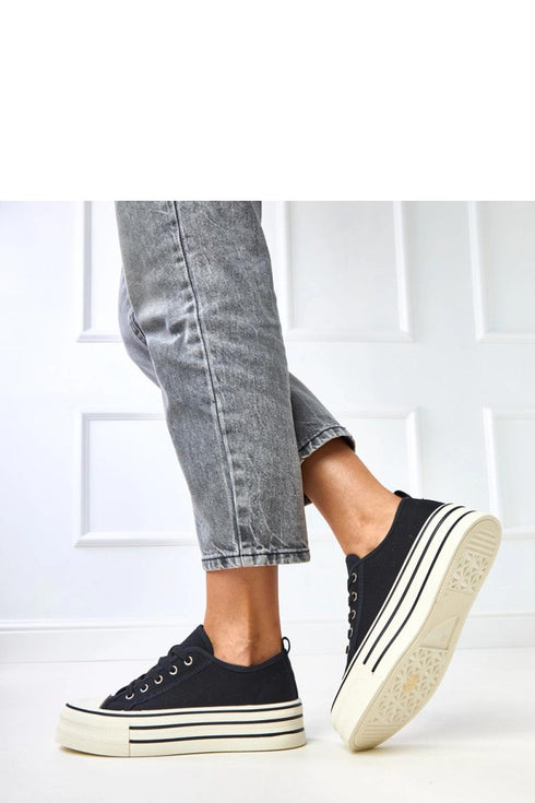 Sneakers model 218155 Solea