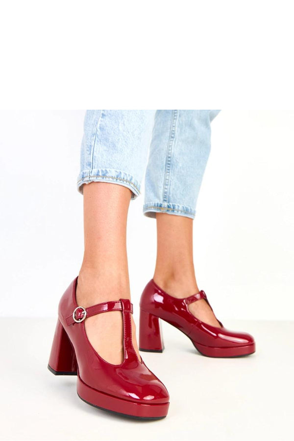 Heeled low shoes model 218174 Solea