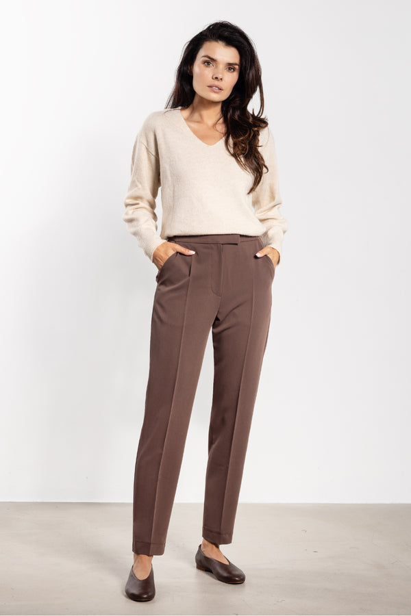 Women trousers model 218977