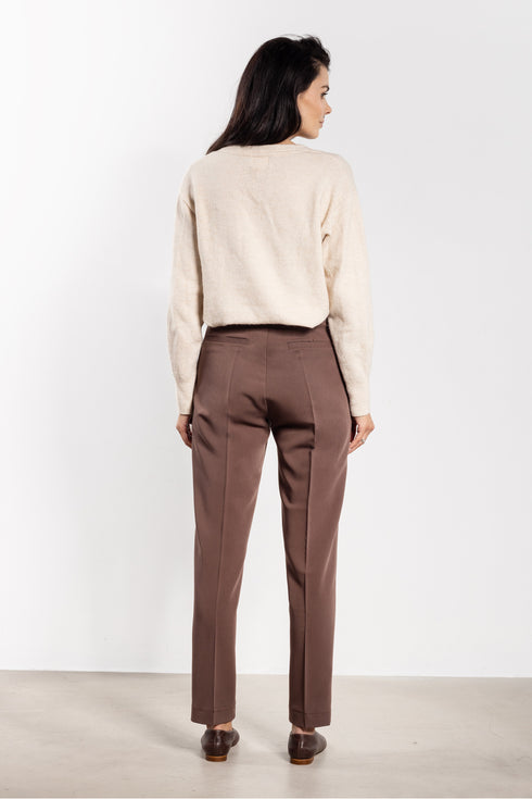 Women trousers model 218977