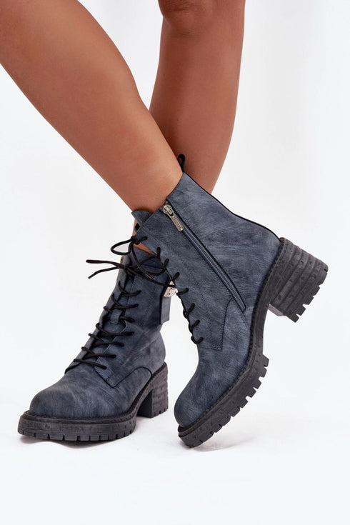 Bootie model 219111 Step in style