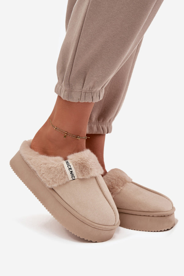 Slippers model 220537 Step in style