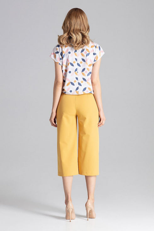 Women trousers model 129786