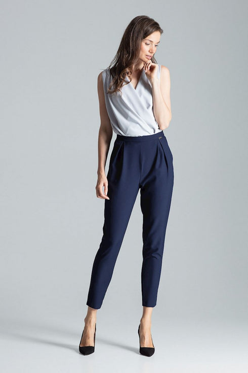 Women trousers model 135786