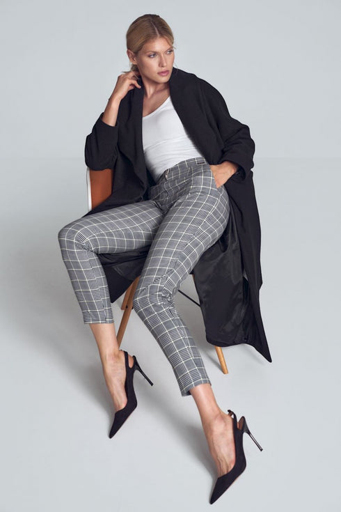 Women trousers model 150783