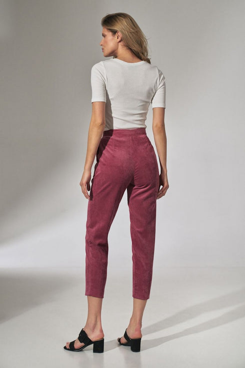 Women trousers model 151821