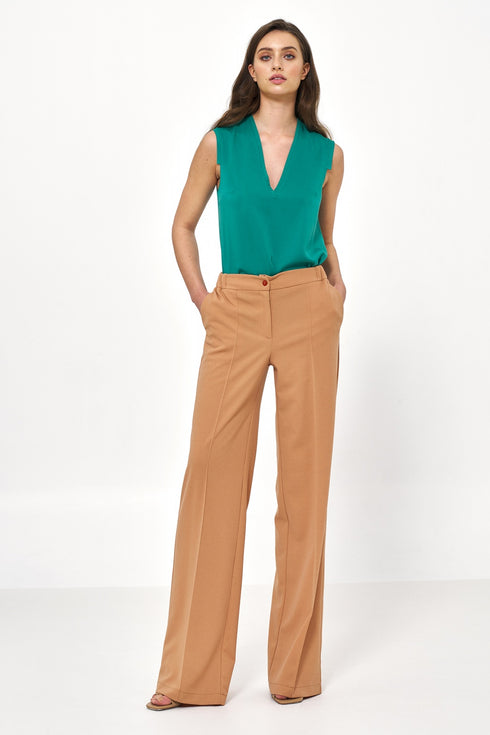 Women trousers model 177409