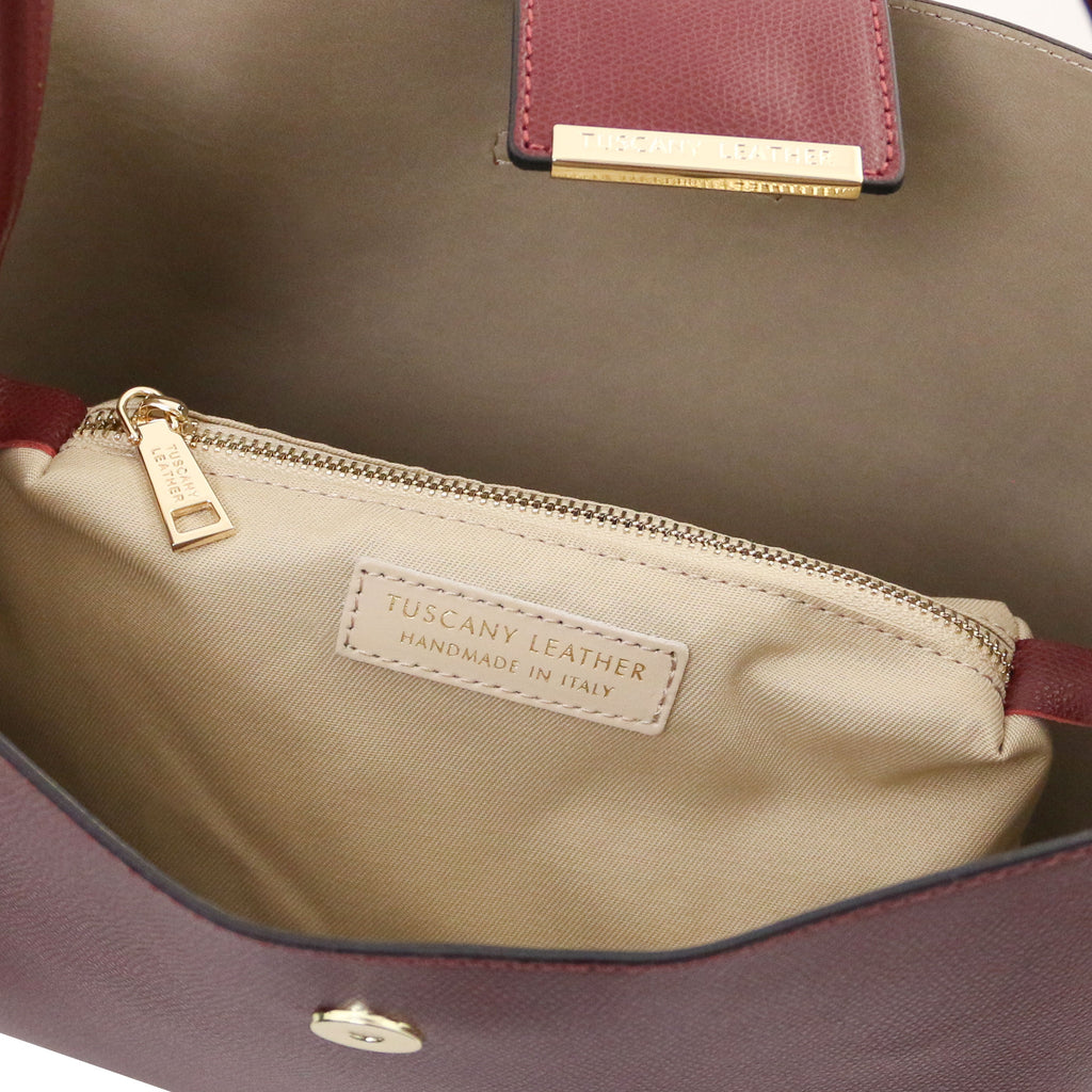 Sac seau femme CLIO structuré en cuir véritable à fermoir bijou