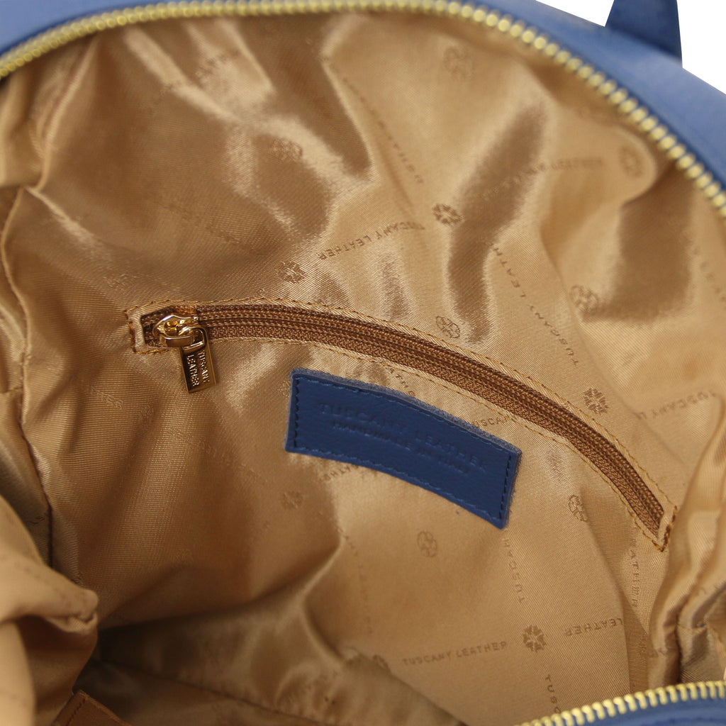 Sac à dos femme ELARA compact en cuir grainé à poche zippée