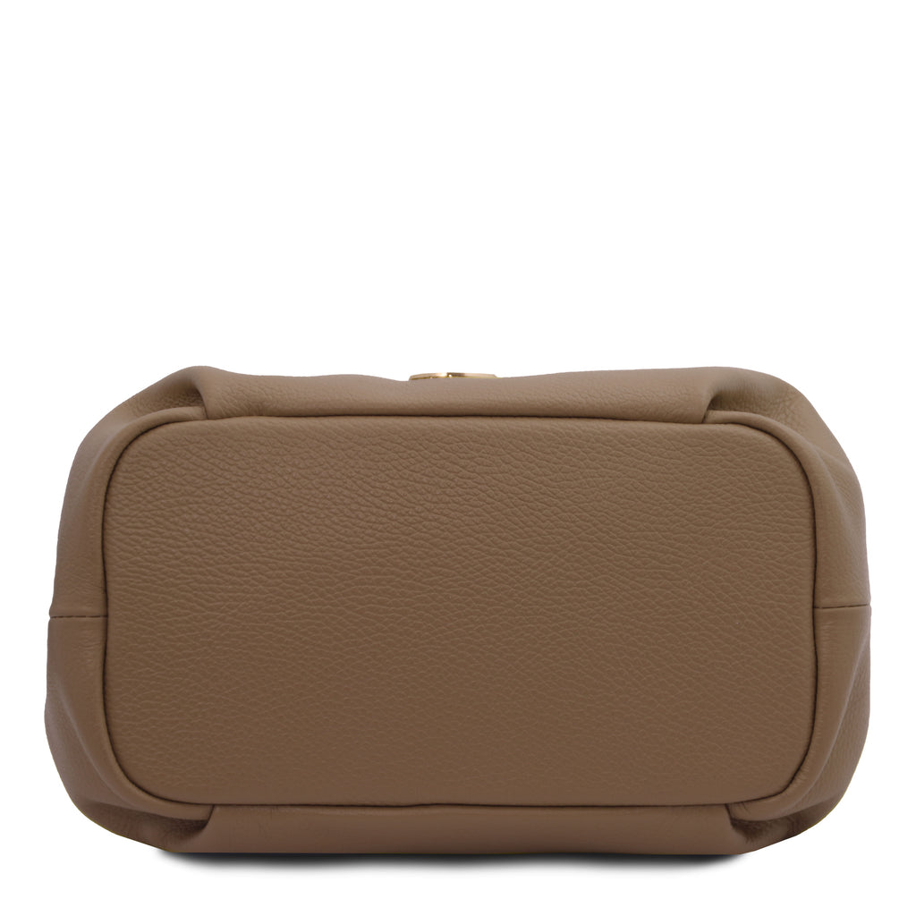 Sac à main femme NORA souple en cuir aux lignes arrondies