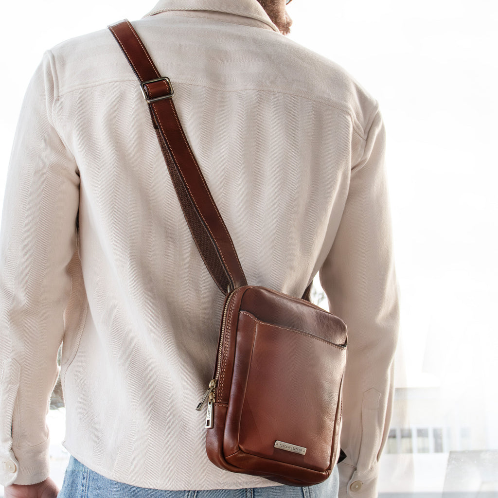 MARK – Sac bandoulière homme compact en cuir