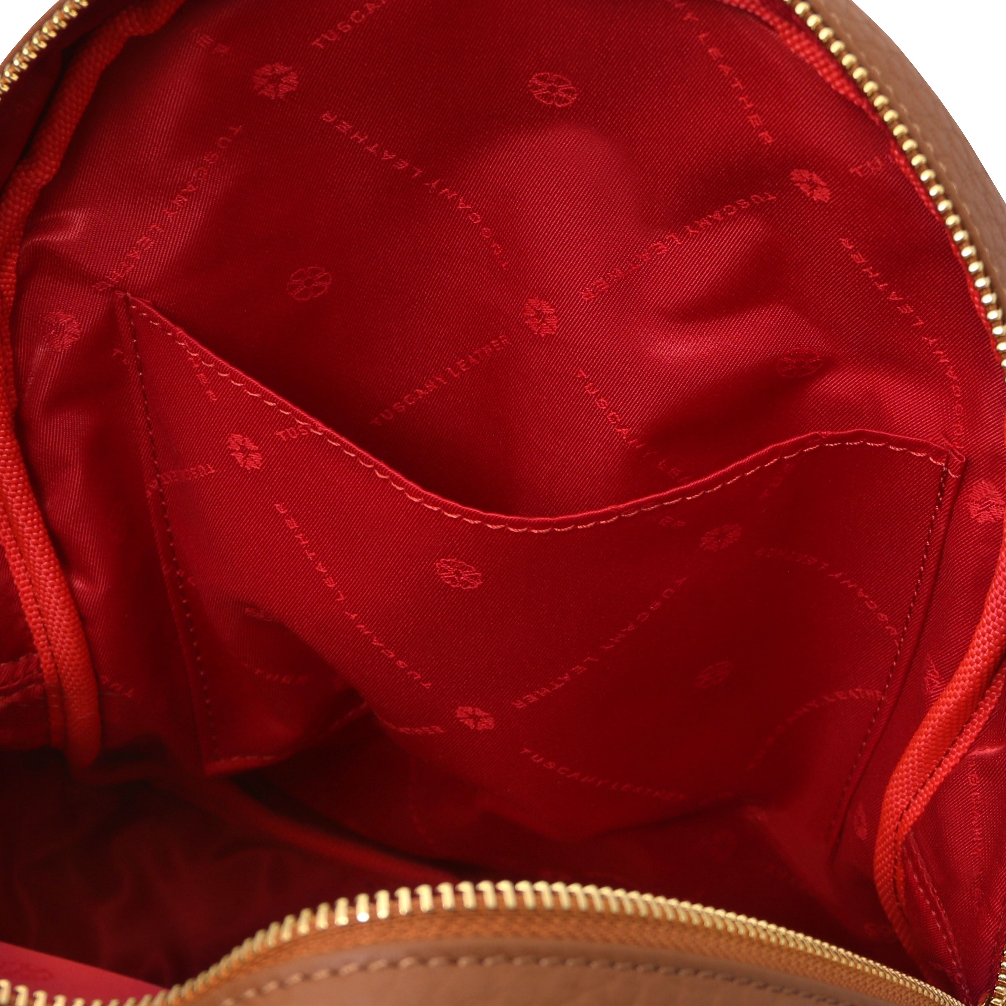 ARCO — Sac à dos compact en cuir à gros grain