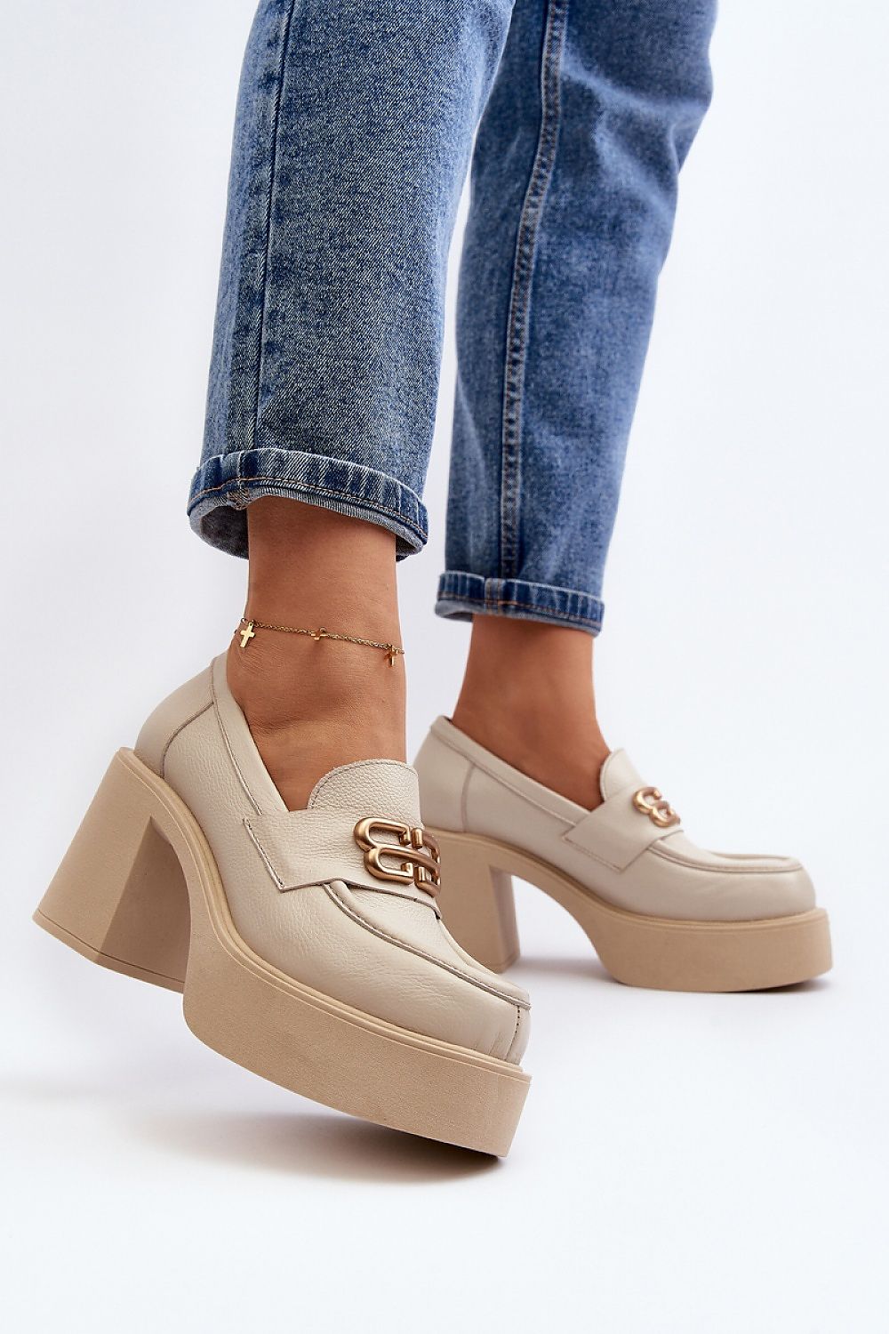  Heeled low shoes model 192289 Step in style 