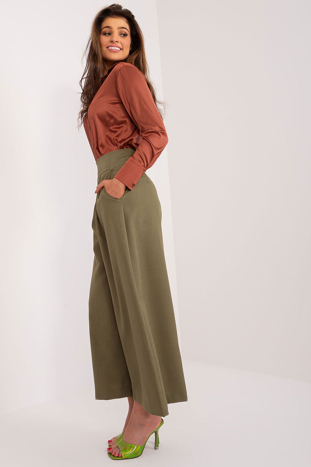 Women trousers model 192507 Italy Moda Secondary image