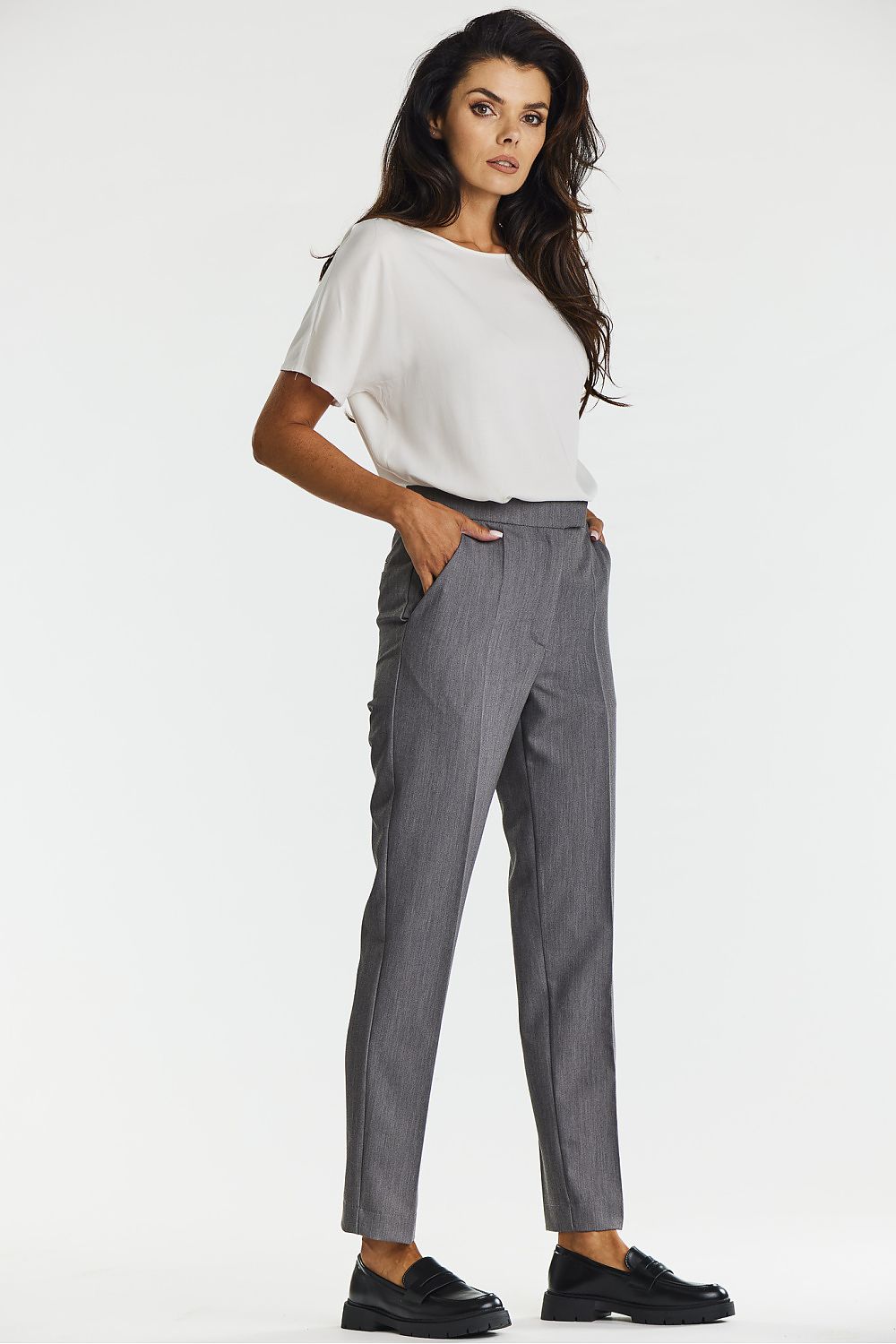 Women trousers model 200569 awama Secondary image