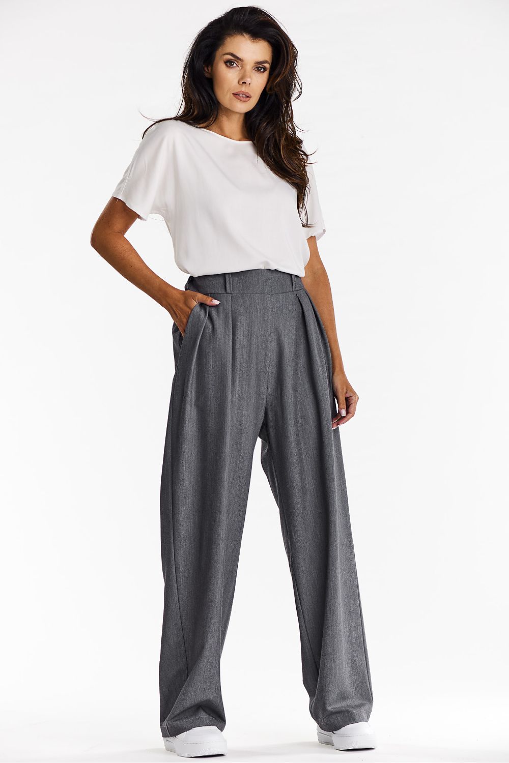 Women trousers model 200571 awama  Main image