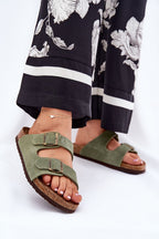  Clacquettes model 211683 Step in style 