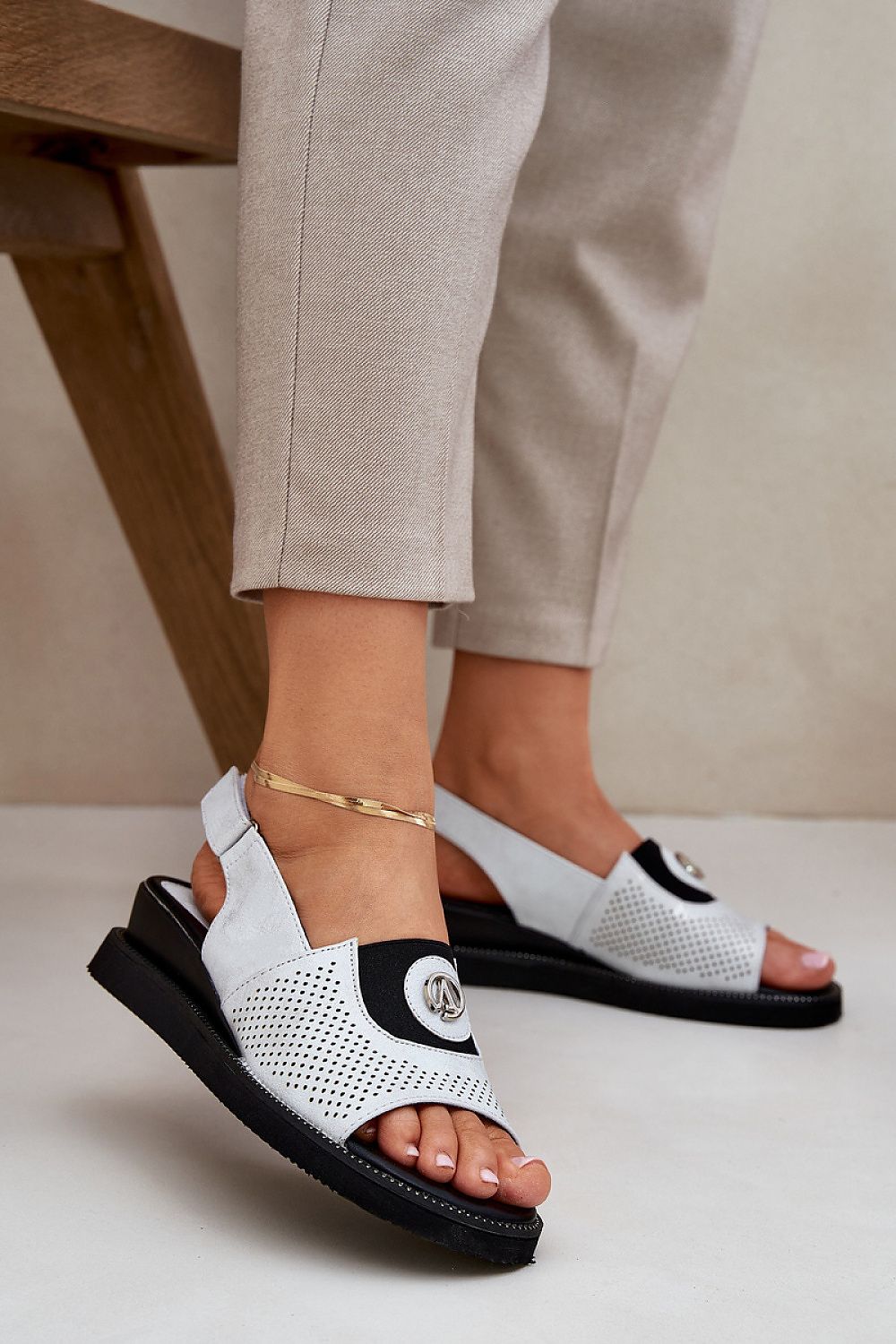 Cothurnes model 211718 Step in style  Main image