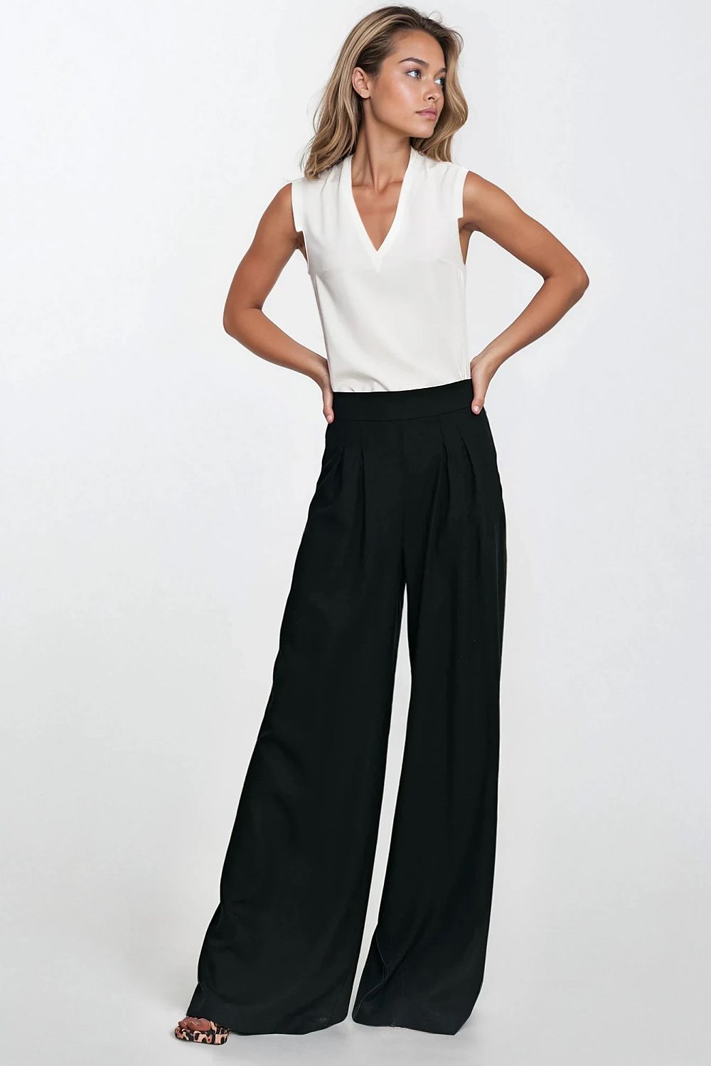 Trousers model 213974 Nife Secondary image