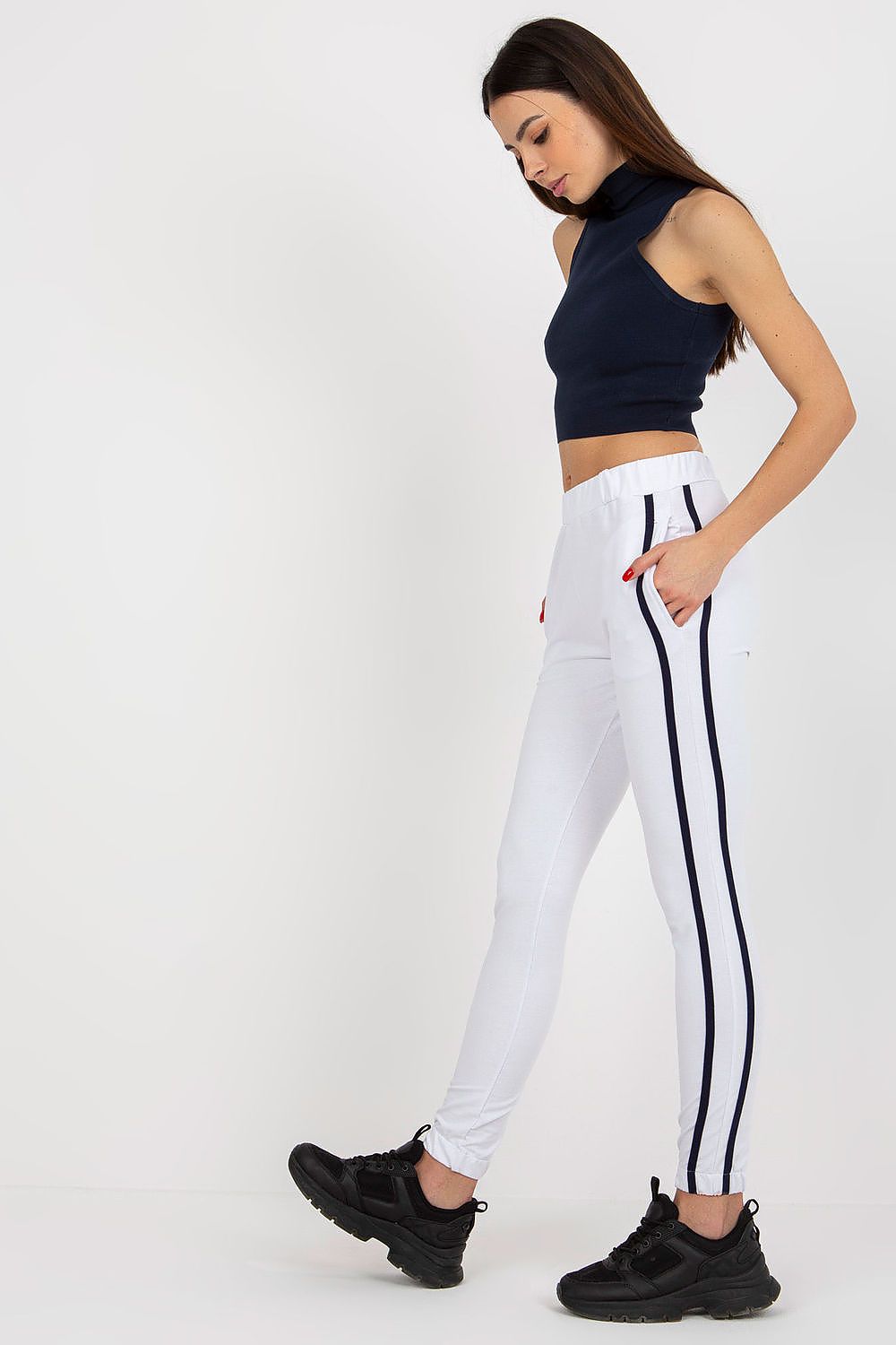 Tracksuit trousers model 214460 Rue Paris Secondary image