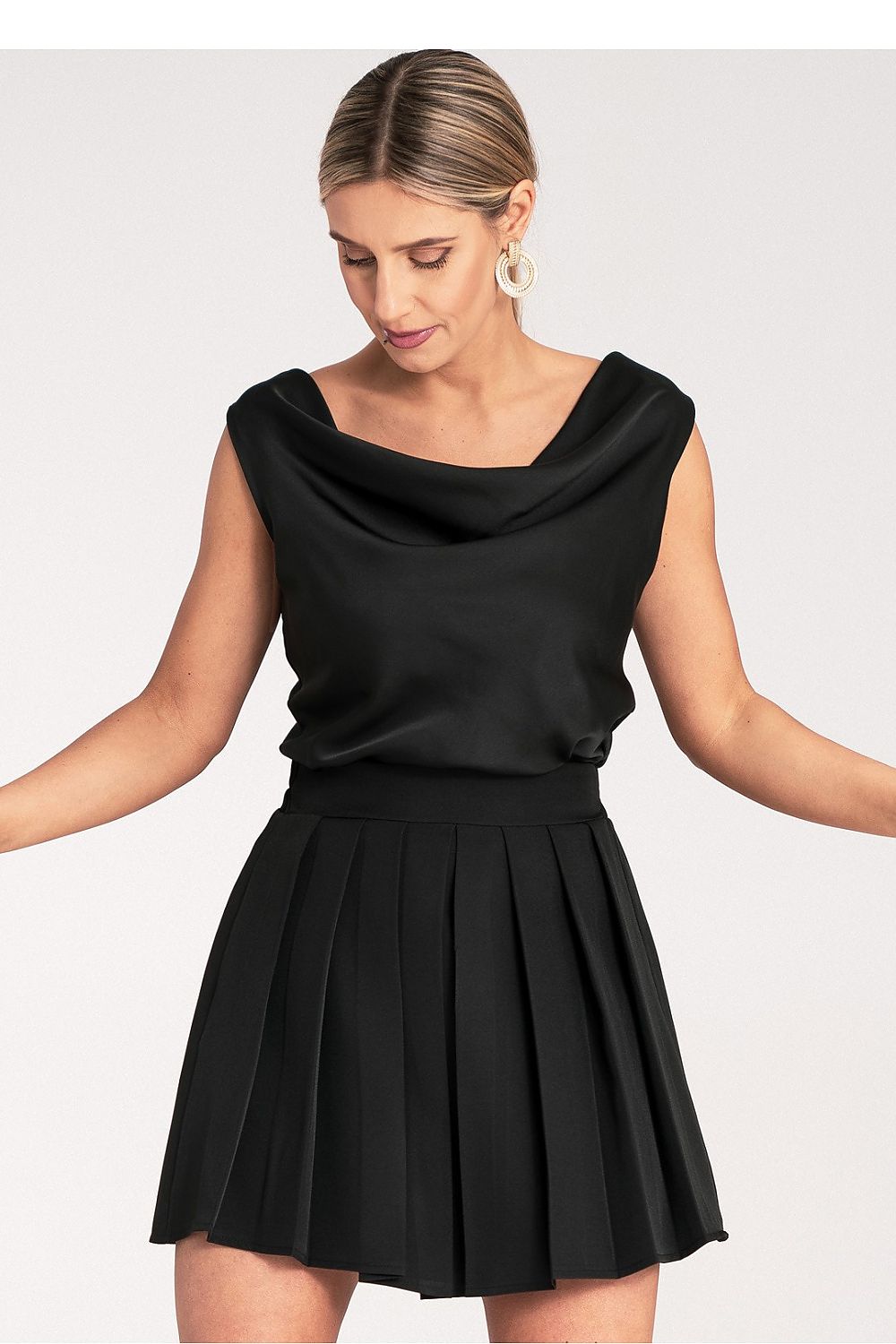 Short skirt model 214841 Figl  Main image