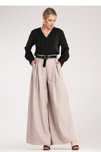  Women trousers model 214928 Figl 