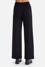  Women trousers model 218664 BeWear 