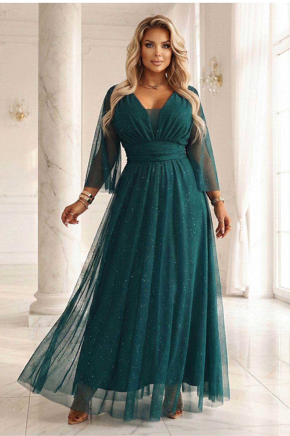 Long dress model 222458 Numoco  Main image