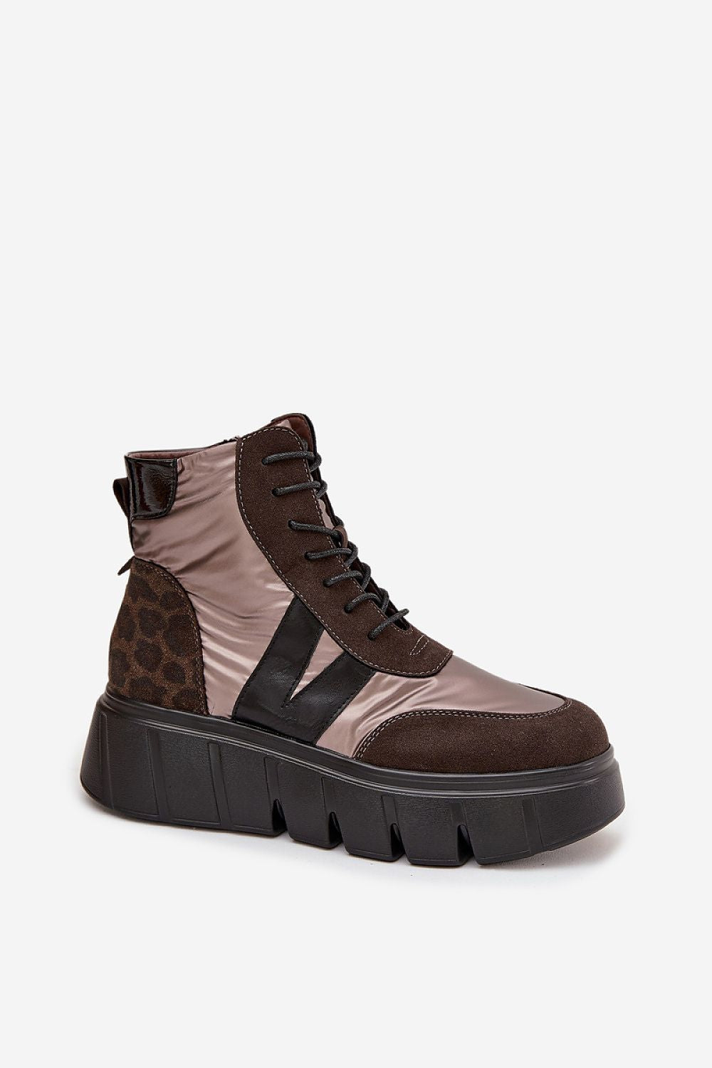 Platform boots model 222521 Step in style Secondary image