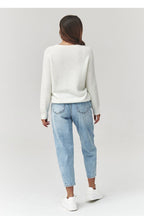  Jumper model 223250 Makadamia 