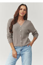  Cardigan model 223257 Makadamia 