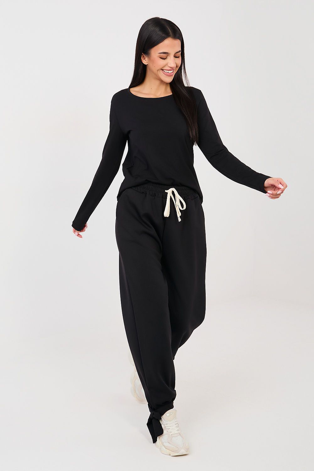  Tracksuit trousers model 223783 Italy Moda 