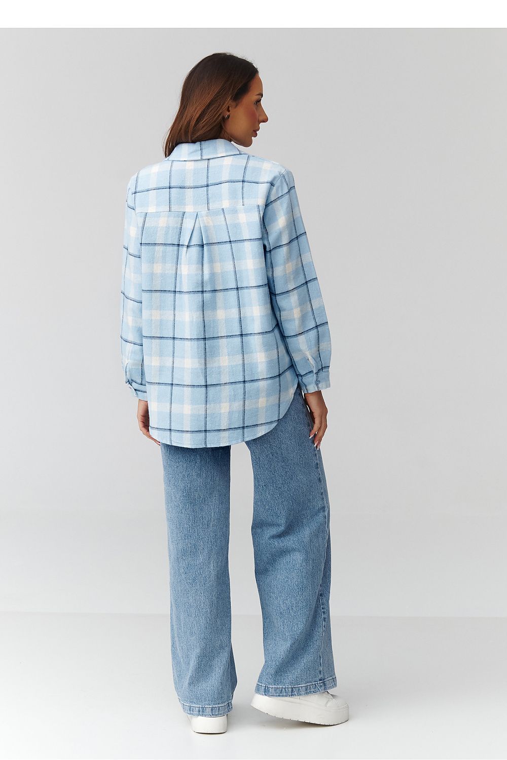  Long sleeve shirt model 224088 Makadamia 