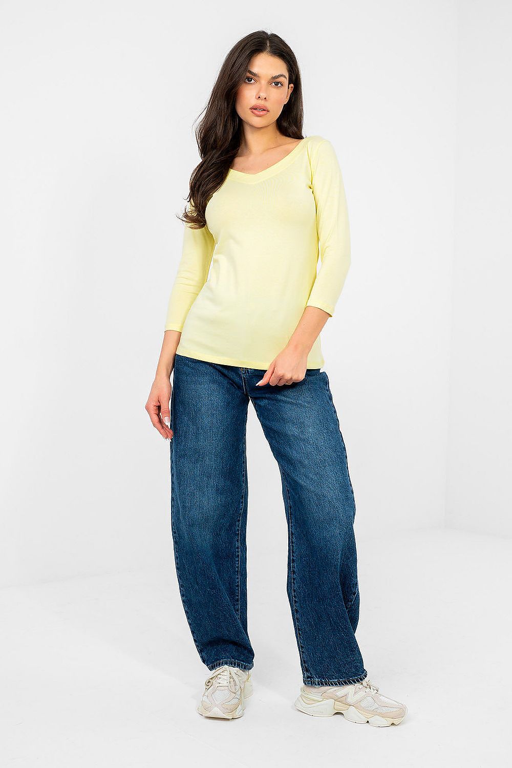  Blouse model 224753 Rue Paris 