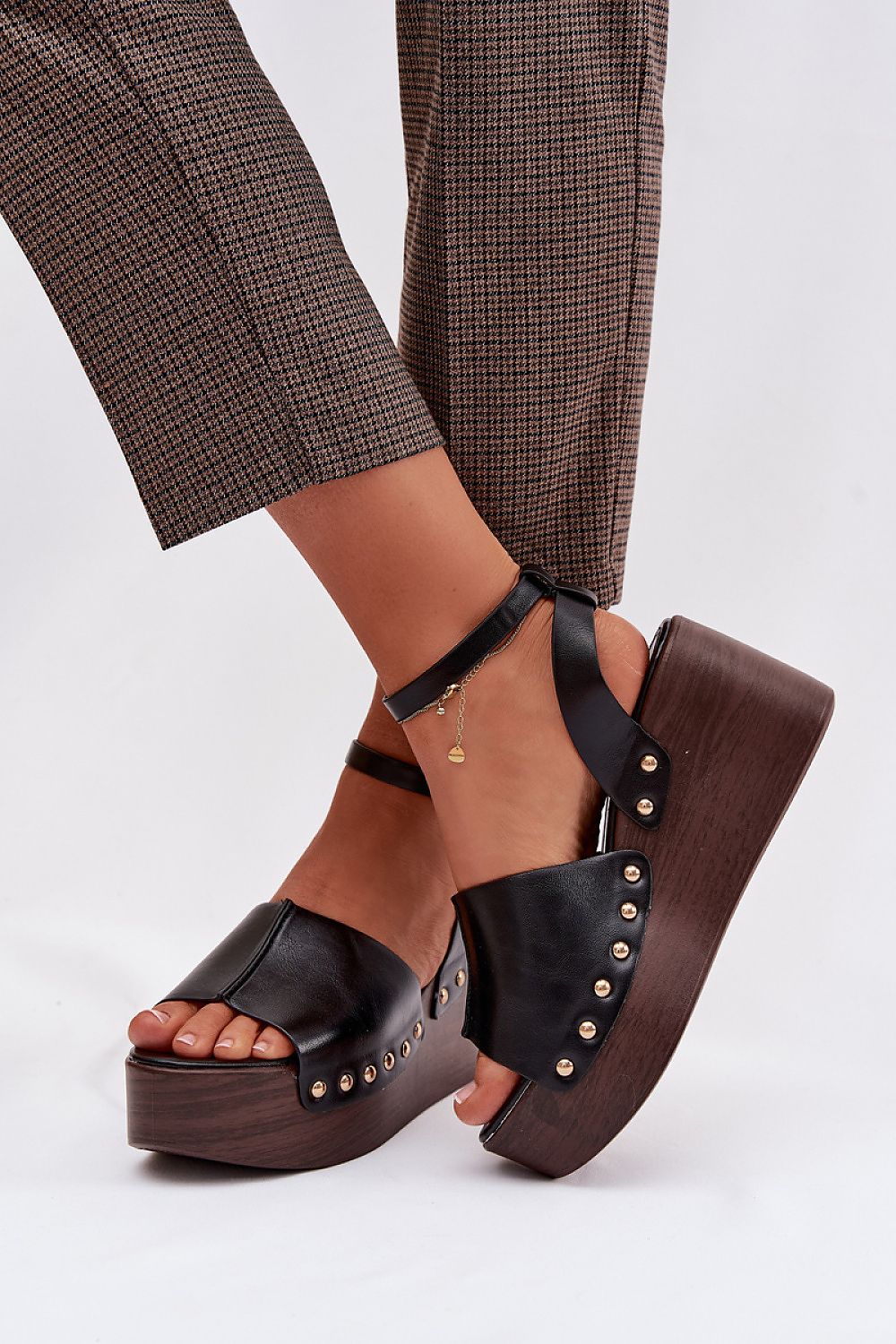  Sandals model 225119 Step in style 