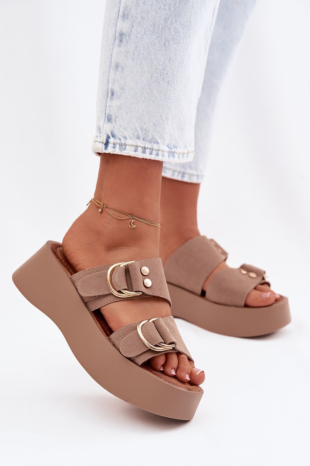  Flip-flops model 225370 Step in style 