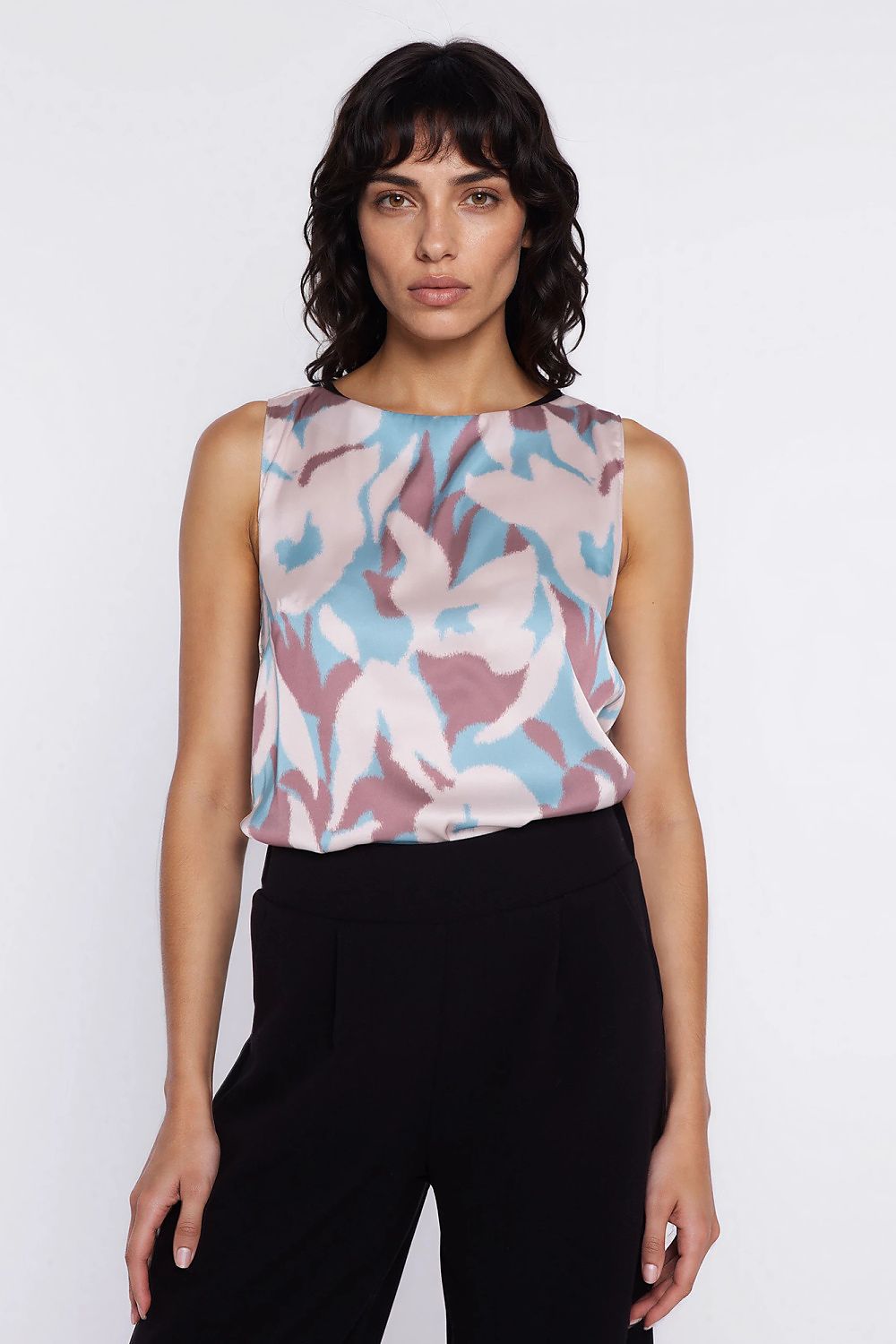 Blouse model 225828 Nife Secondary image