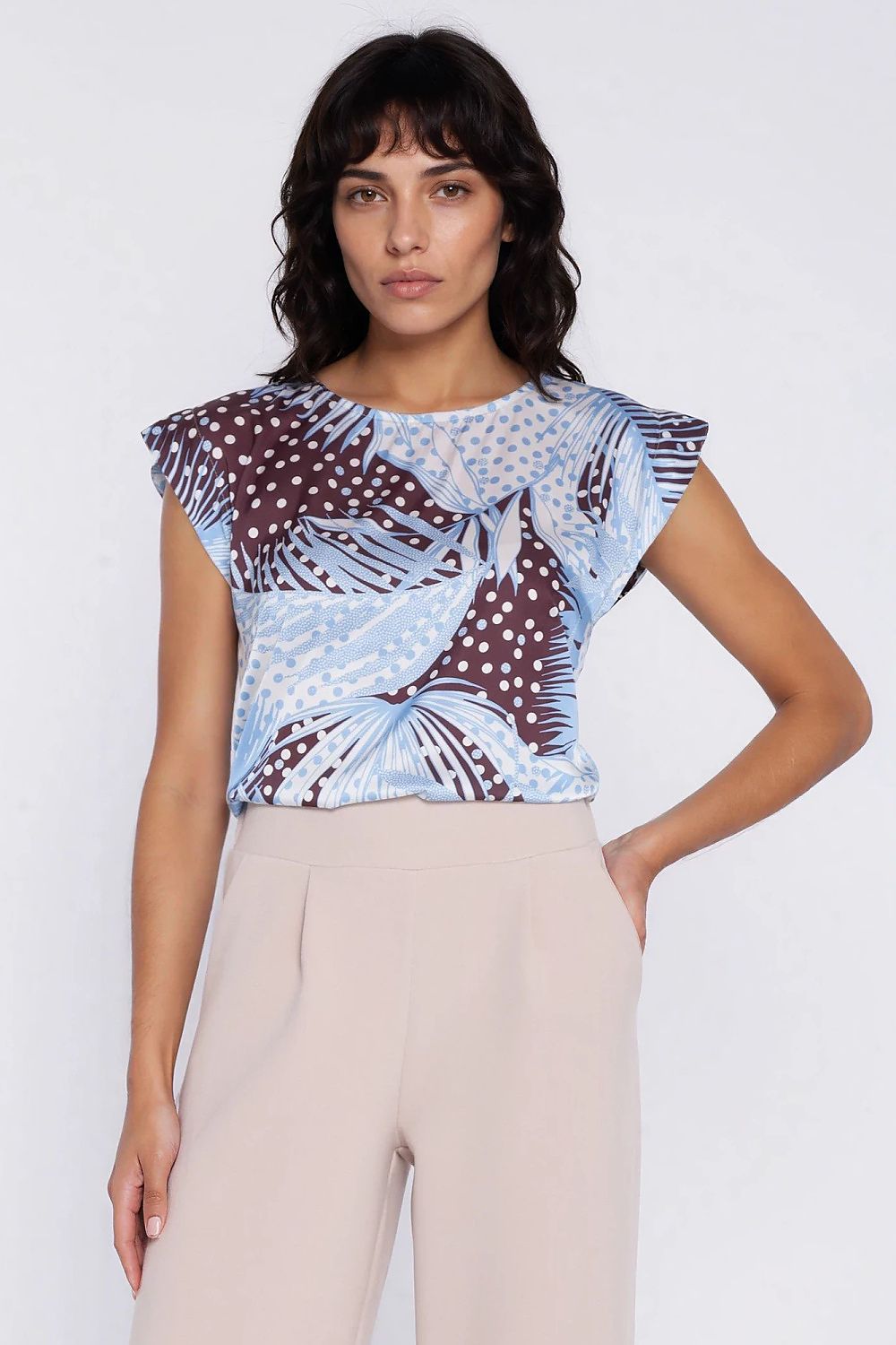  Blouse model 225830 Nife 