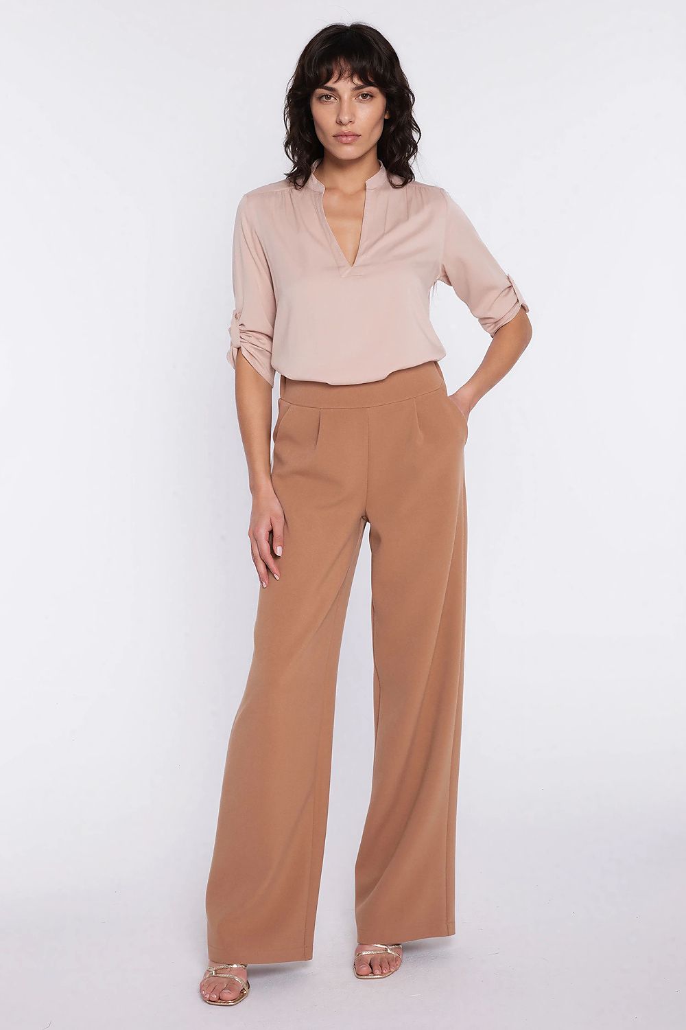  Blouse model 225832 Nife 