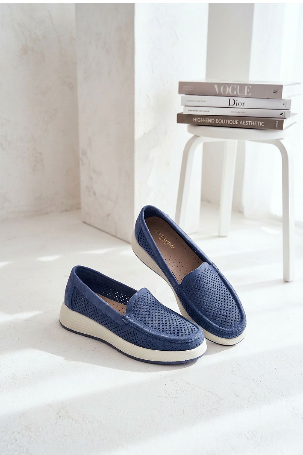 Mocassin Step in style Secondary image