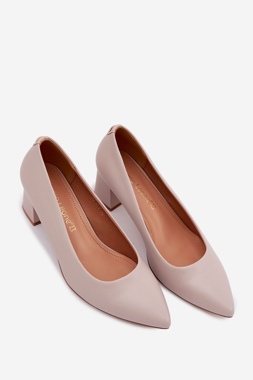 Block heel pumps Step in style Secondary image