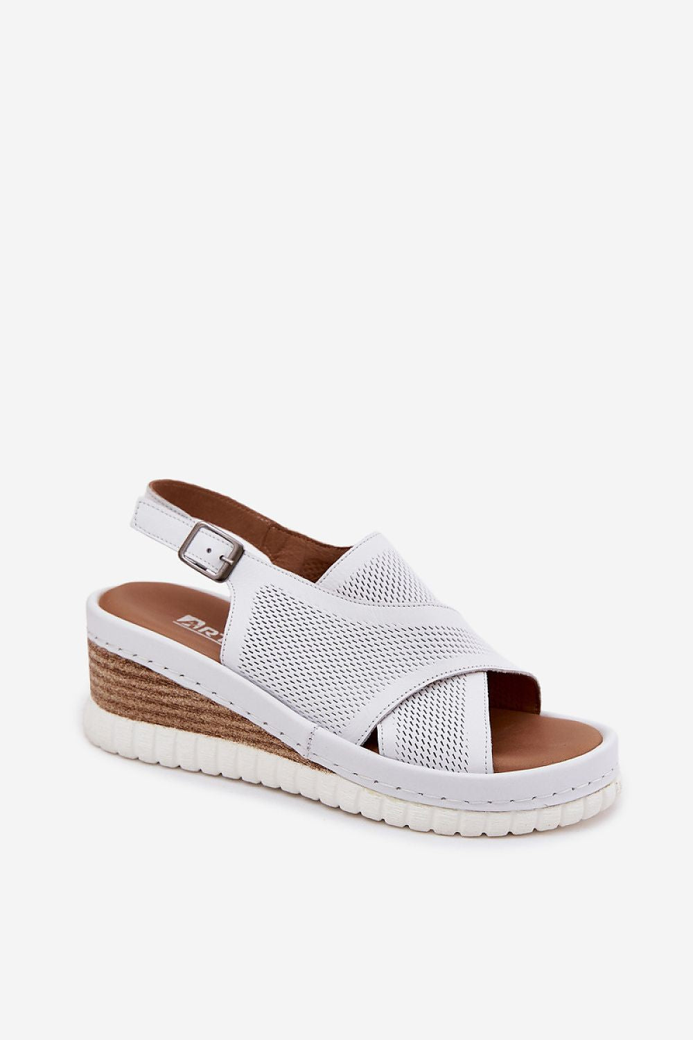 Buskin Step in style Secondary image