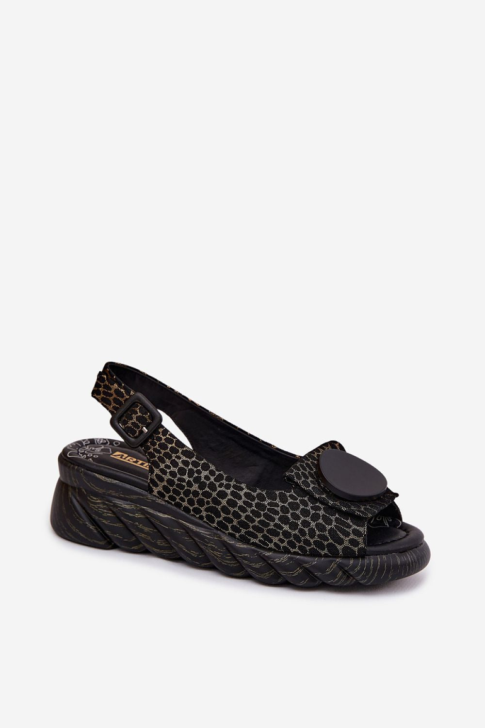 Buskin Step in style Secondary image