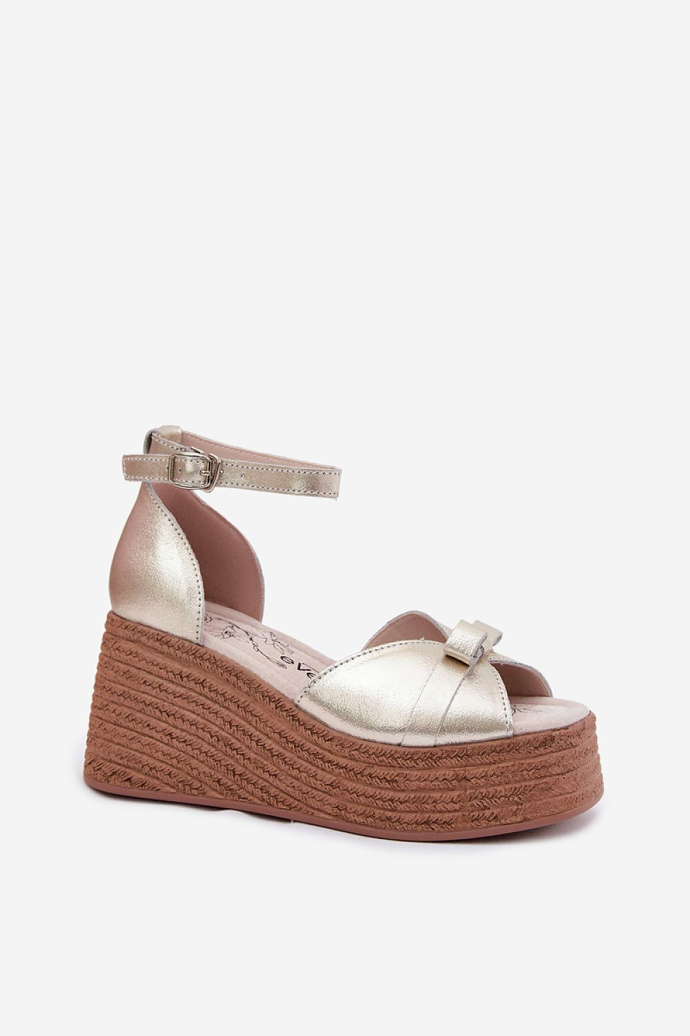 Buskin Step in style Secondary image