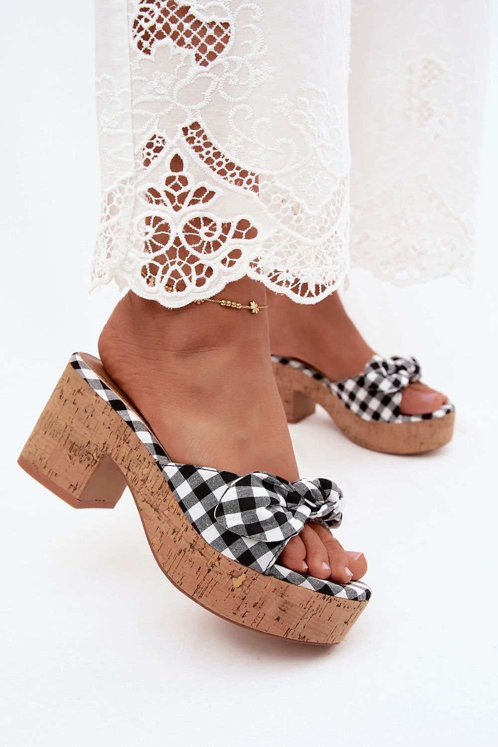 Heeled sandals Step in style Secondary image